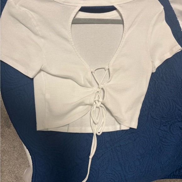 White Ribbed Women's Top - Picture 2 of 2